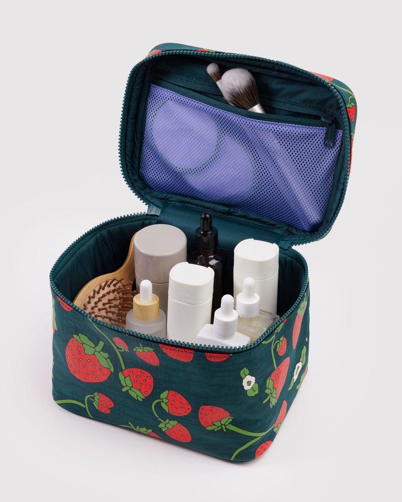 BAGGU Wholesale  Large Cosmetic Case - Strawberry Blossom
