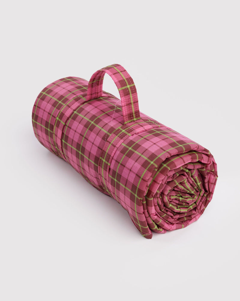 BAGGU Wholesale  Puffy Picnic Blanket - Azalea Pink Tartan