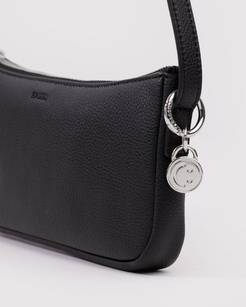 BAGGU Wholesale  Recycled Leather Pochette - Black