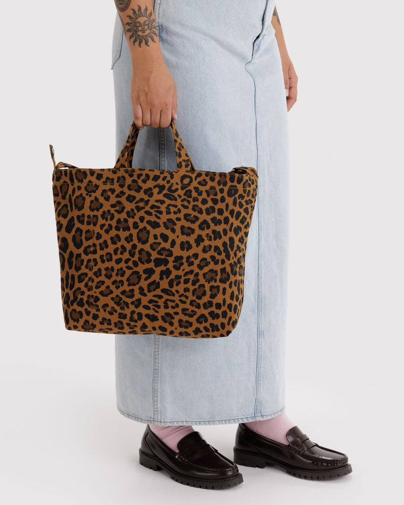 BAGGU Wholesale  Horizontal Zip Duck Bag - Leopard