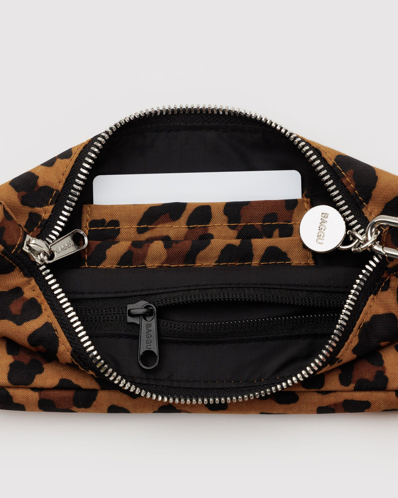 BAGGU Wholesale  Nylon Pochette - Leopard