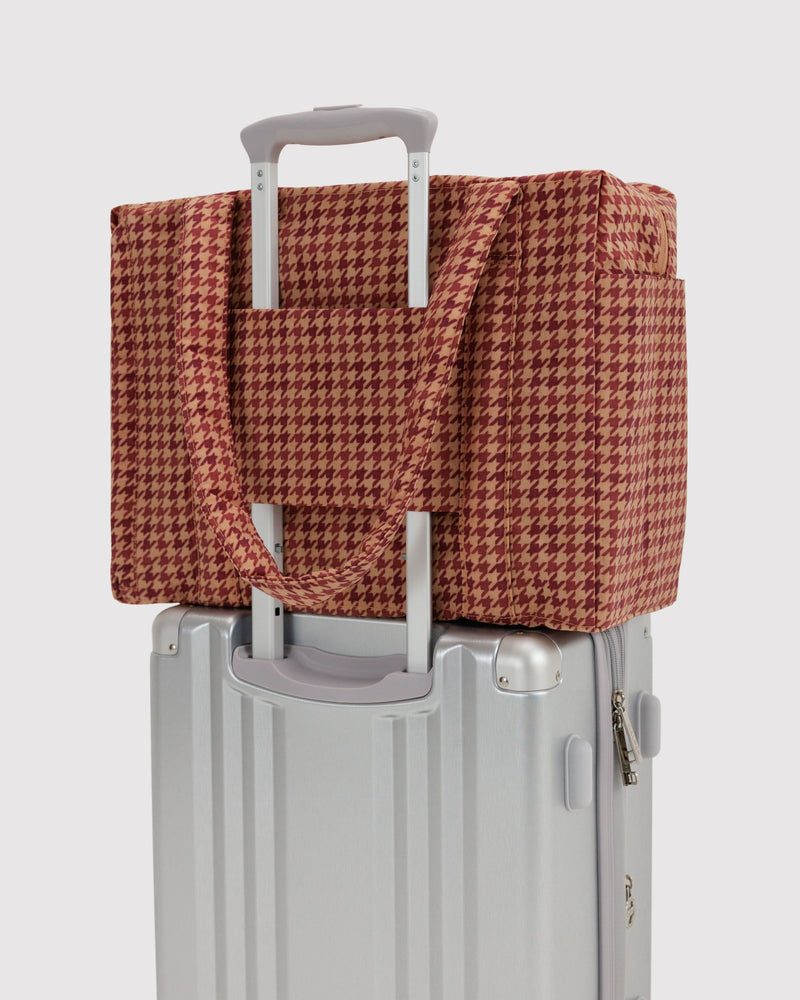 BAGGU Wholesale  Small Cloud Carry-On - Tan Houndstooth