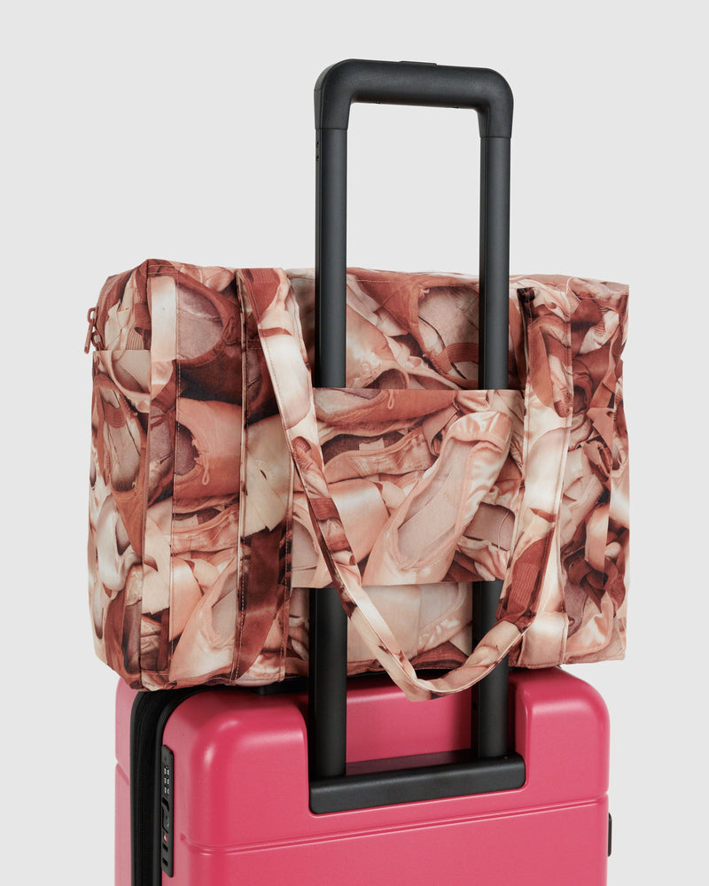 BAGGU Wholesale  Small Cloud Carry-On - Pointe Shoe