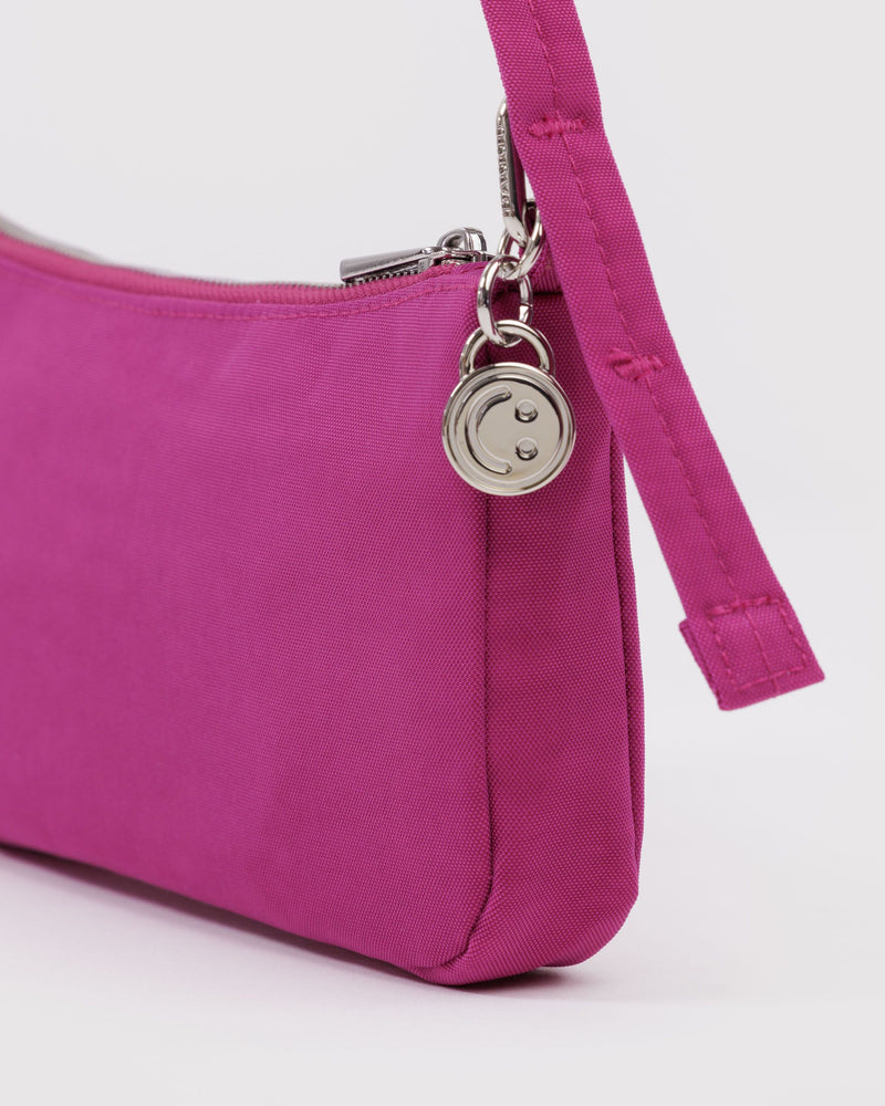 BAGGU Wholesale  Nylon Pochette - Deep Fuchsia