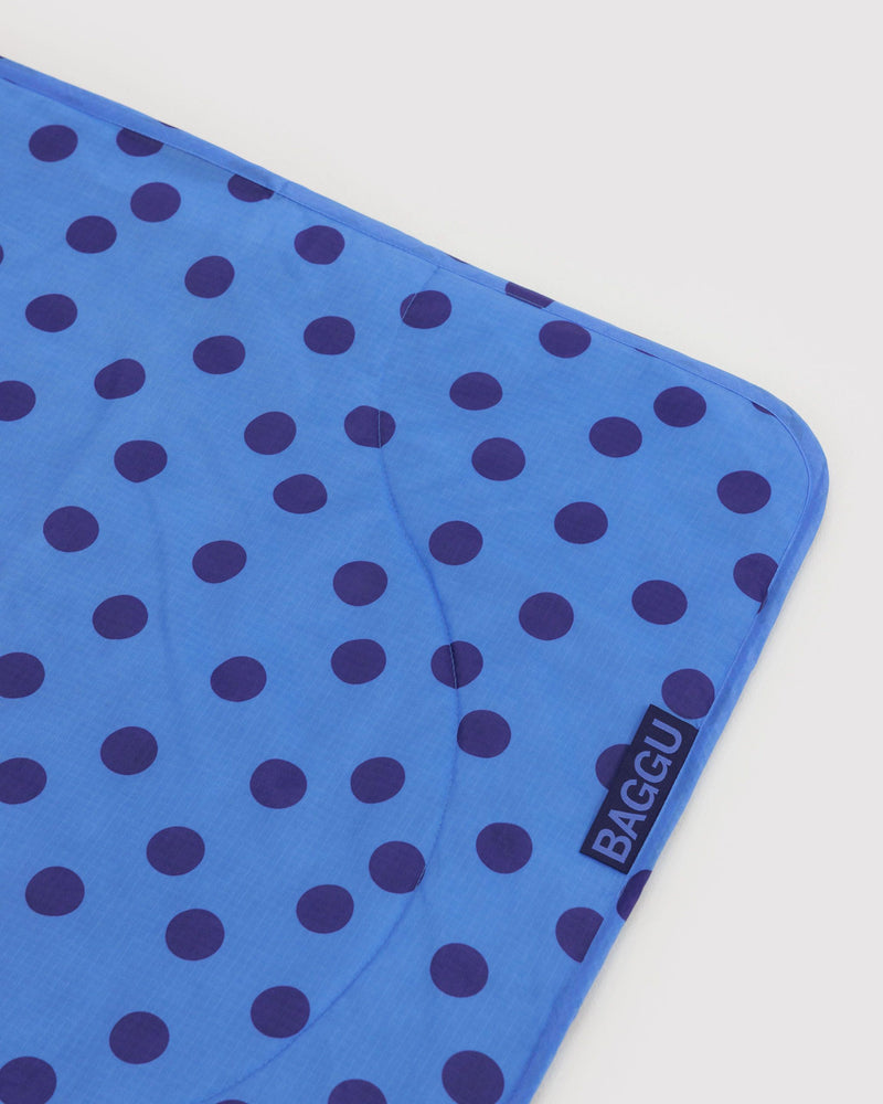 BAGGU Wholesale  Puffy Picnic Blanket - Blue Polka Dot