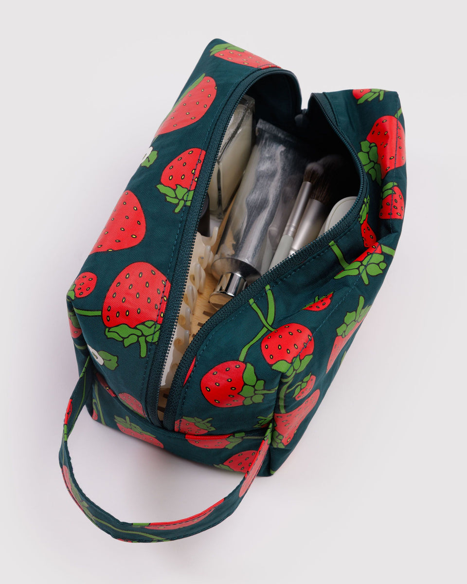 BAGGU Wholesale Pouches Dopp Kit - Strawberry Blossom